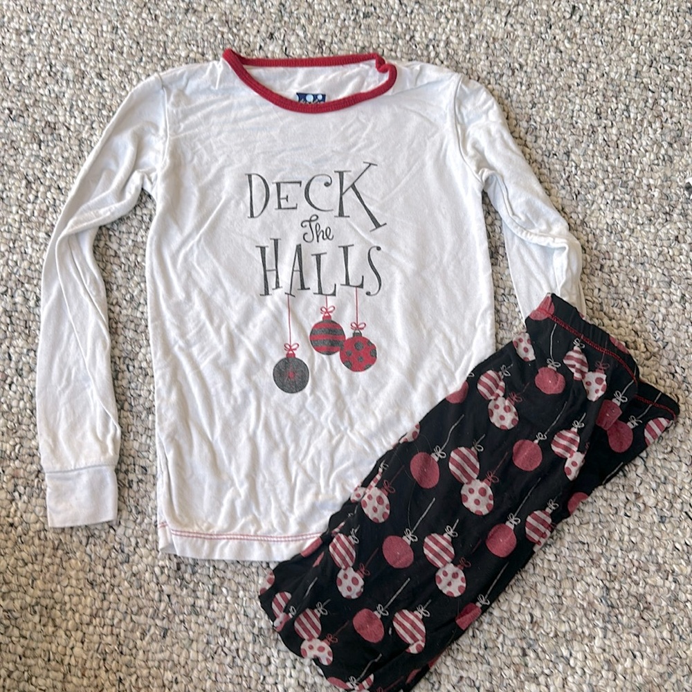 Kickee Pants Christmas pajamas sz 6